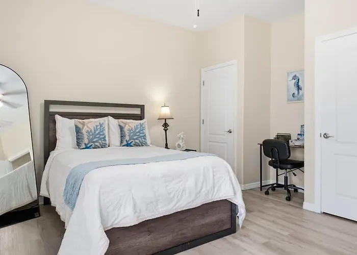 Private Suite Near Weeki Wachee Springs