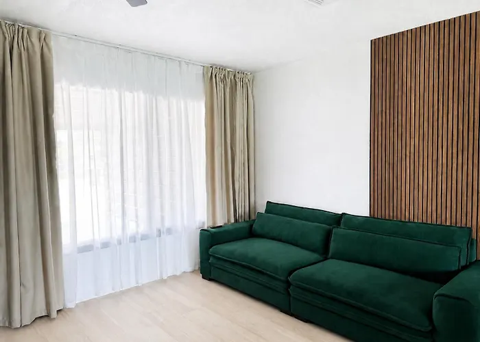 Stylish 2Br Apt 5-Min Drive To Nokomis Beach
