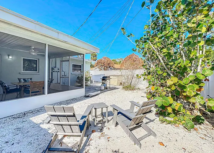 Blue Wave Villa East
