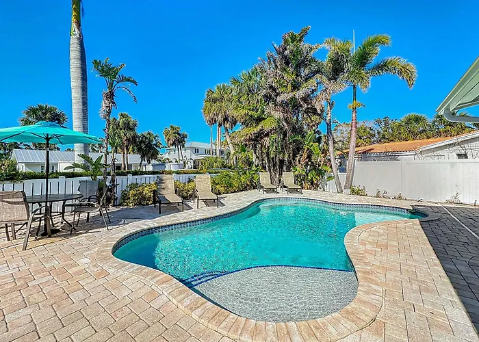 Blue Wave Villa East