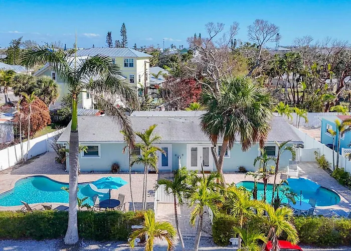 Blue Wave Villa East