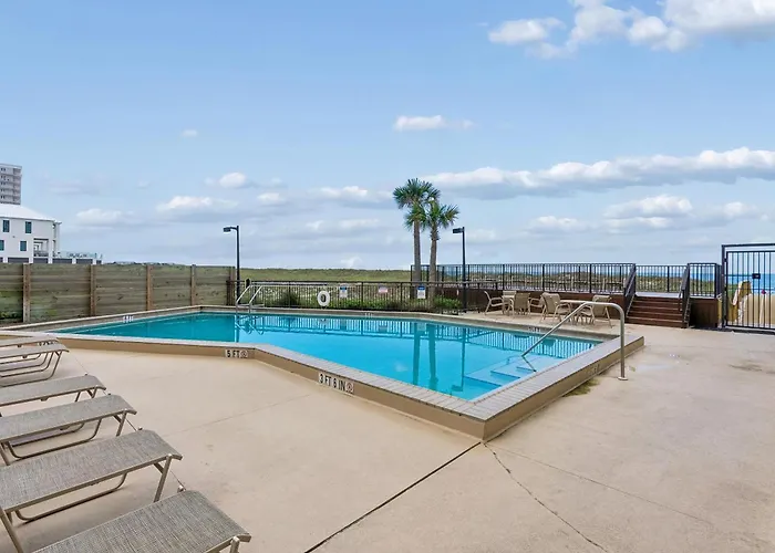 Ocean Breeze West #106