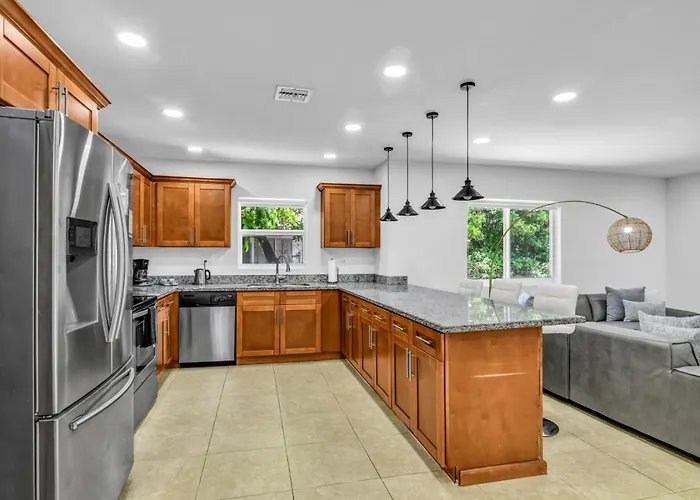 4Br Private Heated Pool | Bbq + Sunny Patio | Boca Raton