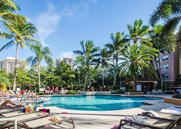 Cozy Modern Retreat At The Yacht Club Aventura 3405