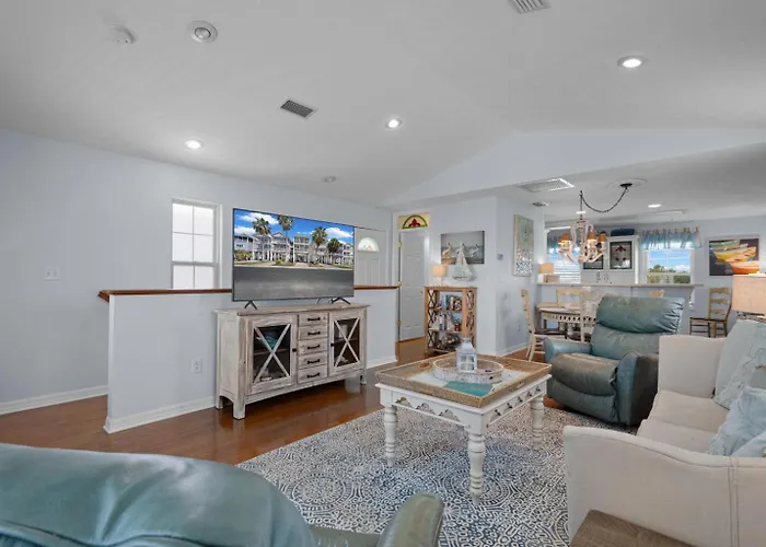 Keylime Downtown Gulf View-Free Golf Cart For 2026