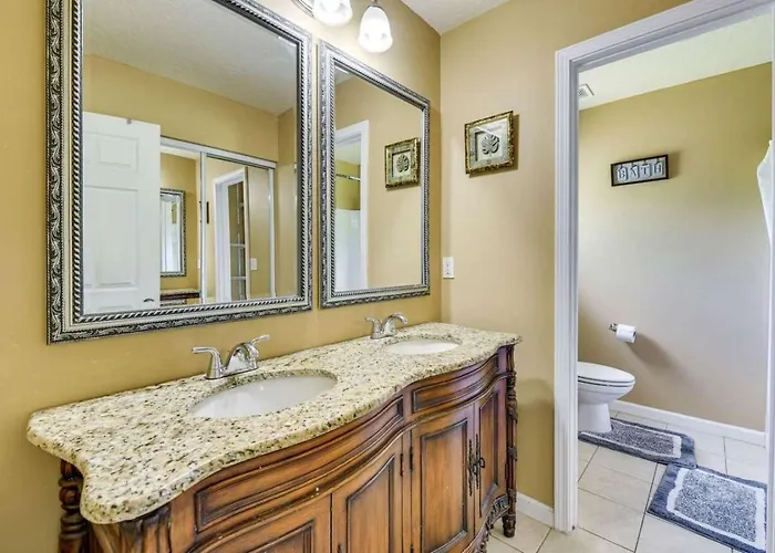 6Br Family Home Near Twin Hills Fire Pit