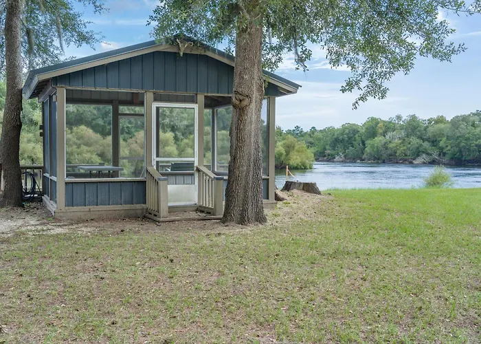 Suwannee Rv Campground Retreat