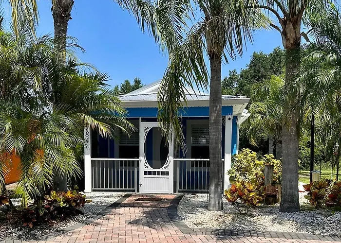 Cozy Oasis Charming 1 Bedroom Casita