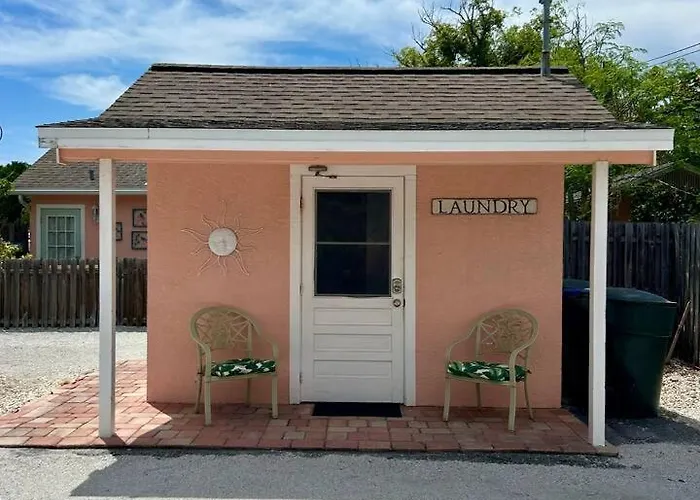 Walkable, Fun, Local Dunedin Experience