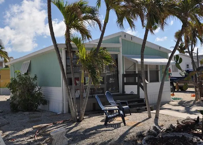 Sea Breeze Cottage - Venture Out Unit 066