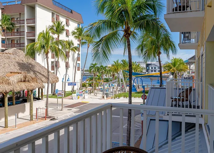 Harbour House Resort