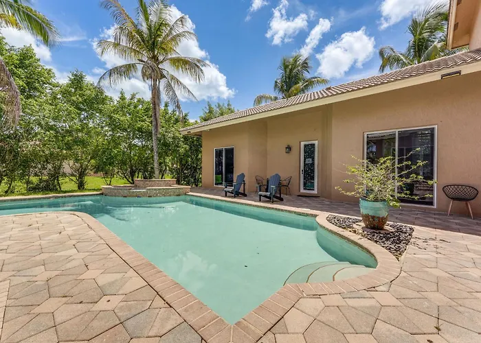 Parkland Pool Estate: 2 Luxury Homes On 2 Acres