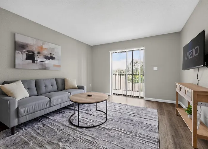 Cozy Contemporary Retreat With Great Amenities