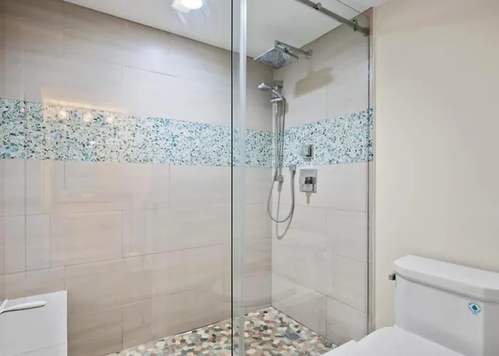 Oceanfront Two Bedroom Residence In Juno Beach
