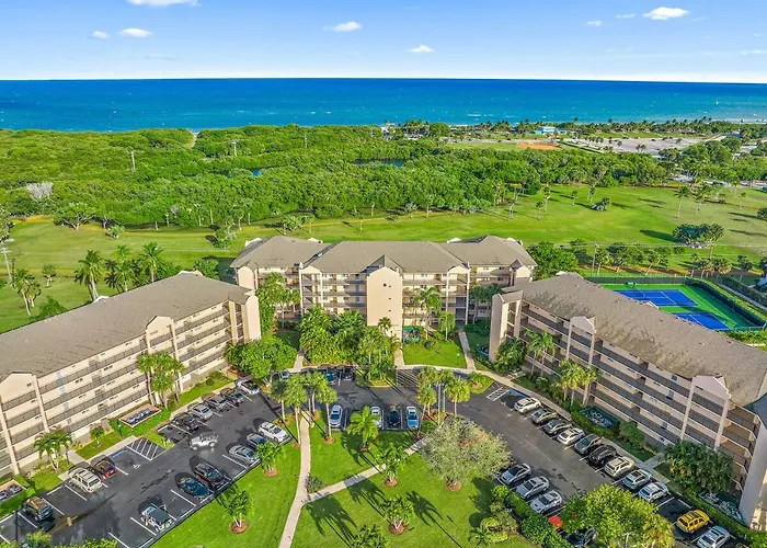 The Divine Tides Condo 5 Minute Walk To The Beach