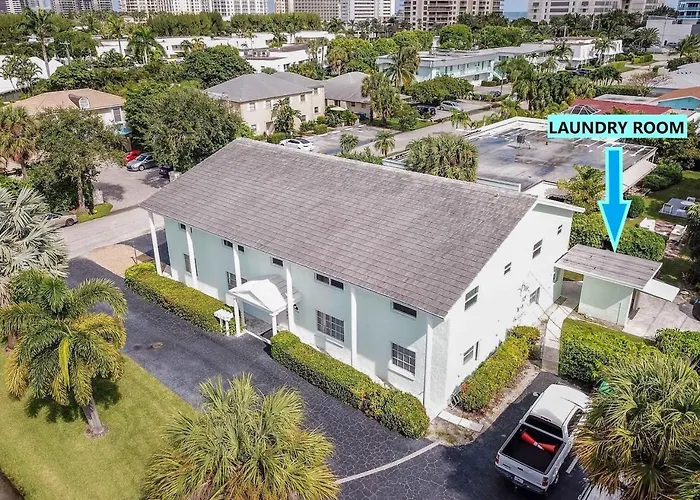 Walk To The Beach 2Br 2Ba 1300Sf