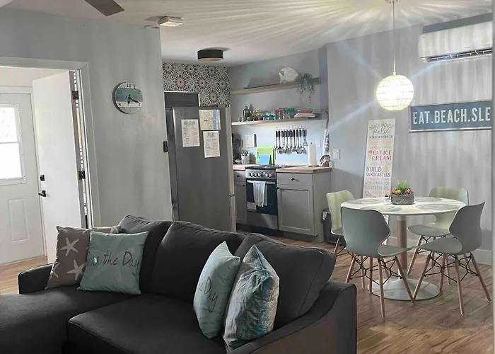 Welcome To Seas The Day Beach House