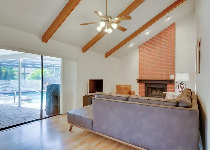 Fort Myers Home, Lanai & Private, Heated Pool