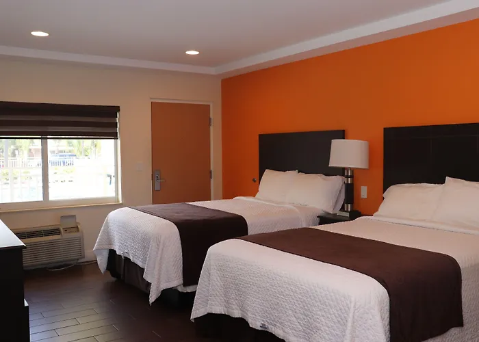 Curtis Inn & Suites