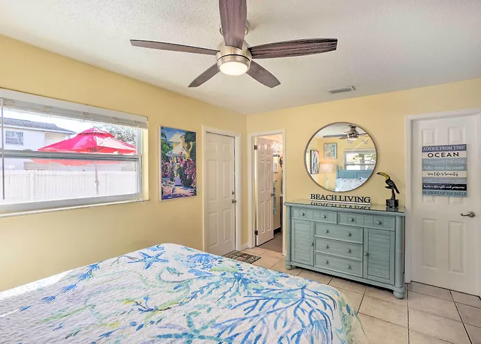 Pet-Friendly Dunedin Townhome W/ Private Yard