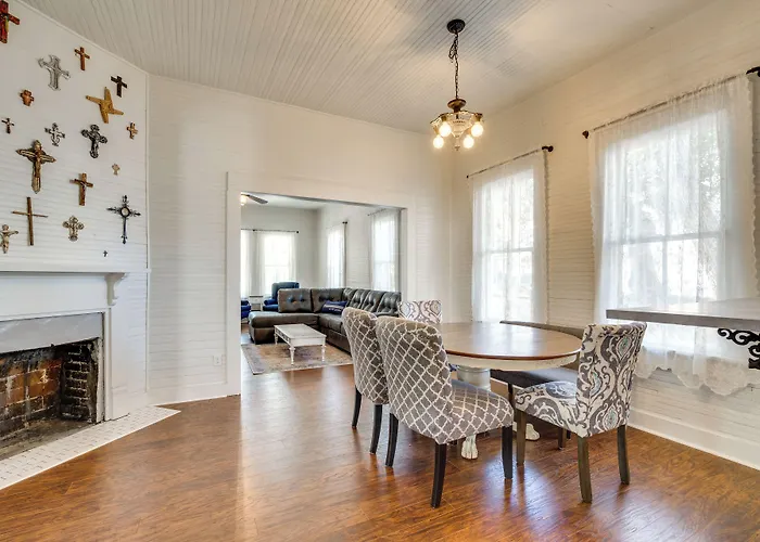 Charming 100-Year-Old Home < 1 Mi To Downtown