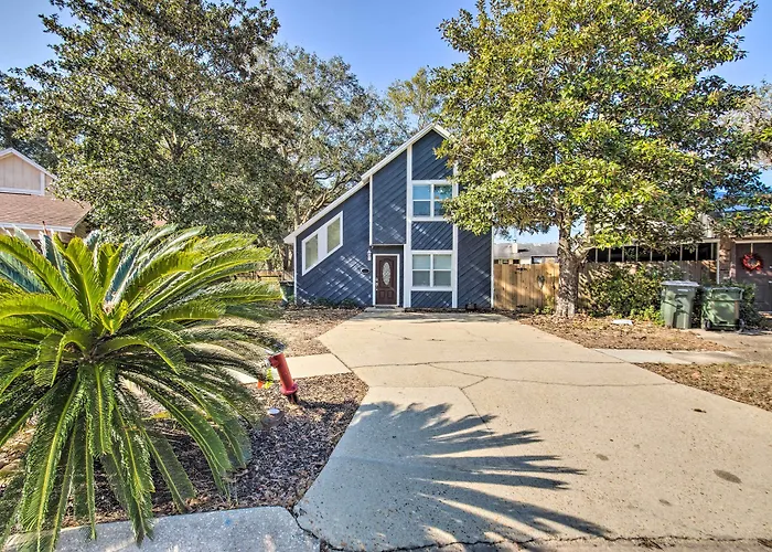 A-Frame Retreat In Pensacola, 10 Mi To Dtwn