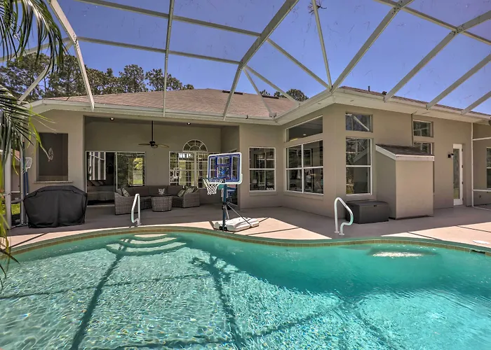 Upscale Palm Coast Home W/ Pool: 7 Mi To Beaches!