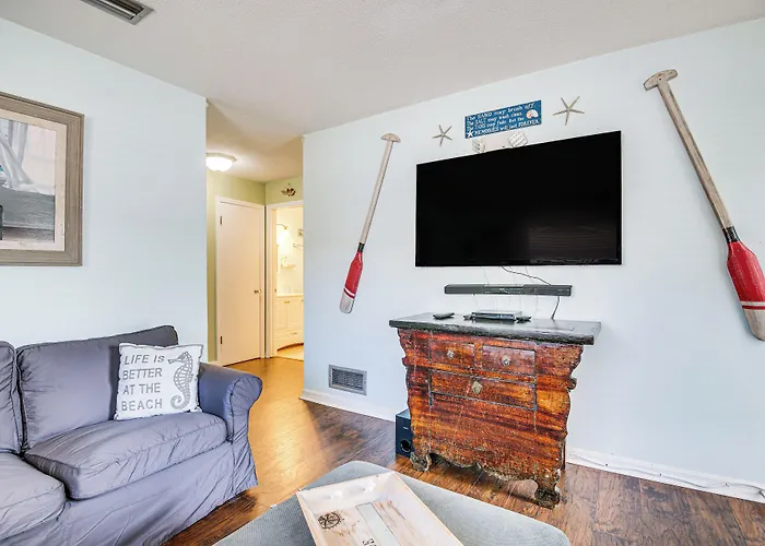 Cape Canaveral Cottage W/ Hot Tub: Walk To Beach