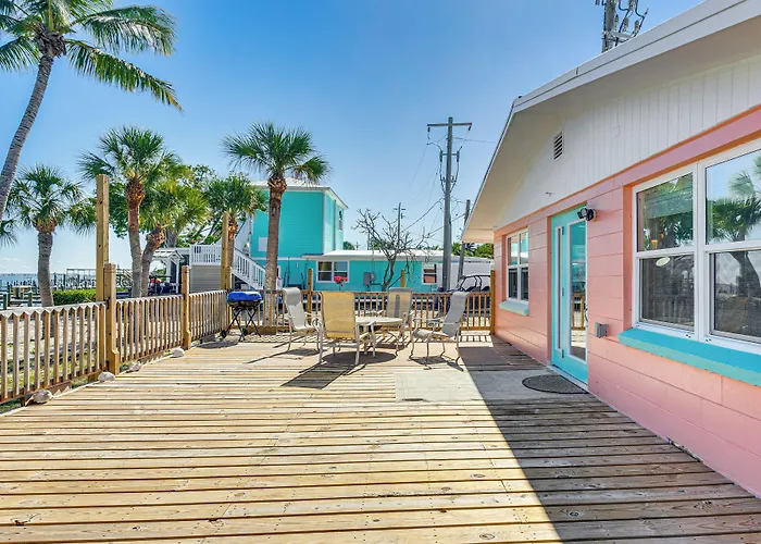 Little Gasparilla Home: Walk To Beaches!