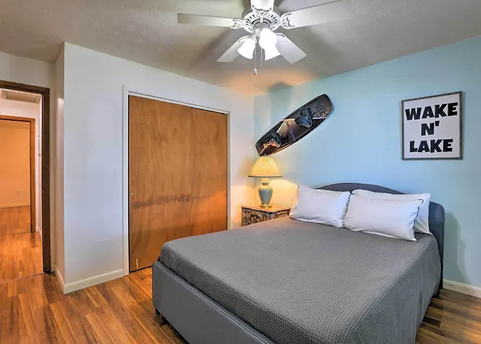 Lakefront Babson Park Escape: Pet Friendly!