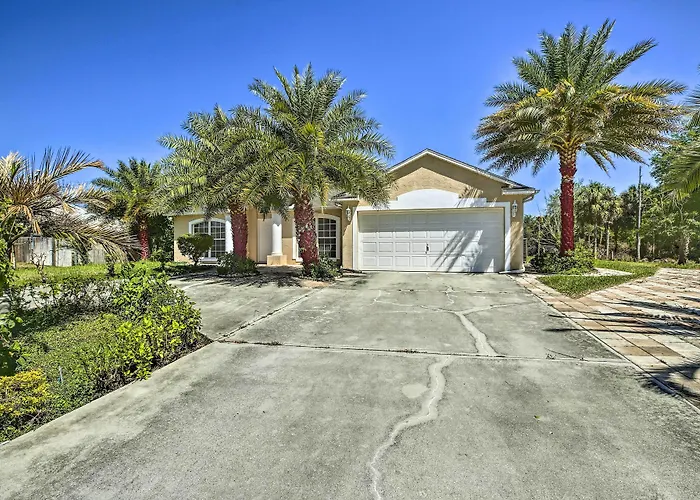 Peaceful Lehigh Acres Home W/ Grill + Lanai!