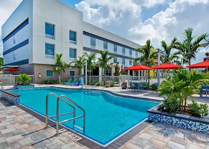 Home2 Suites By Hilton Naples I-75 Pine Ridge Road