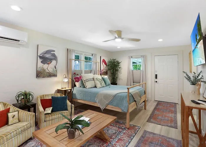 The Poe - Stylish Studio In Downtown High Springs