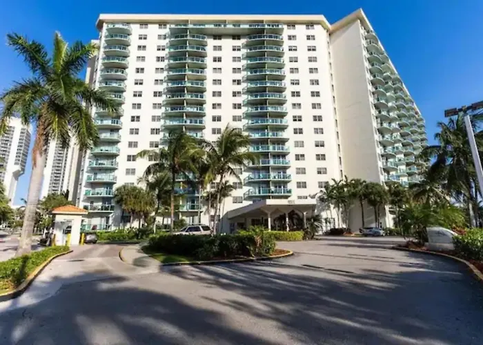 Modern Oceanview Condo - Steps To The Beach!