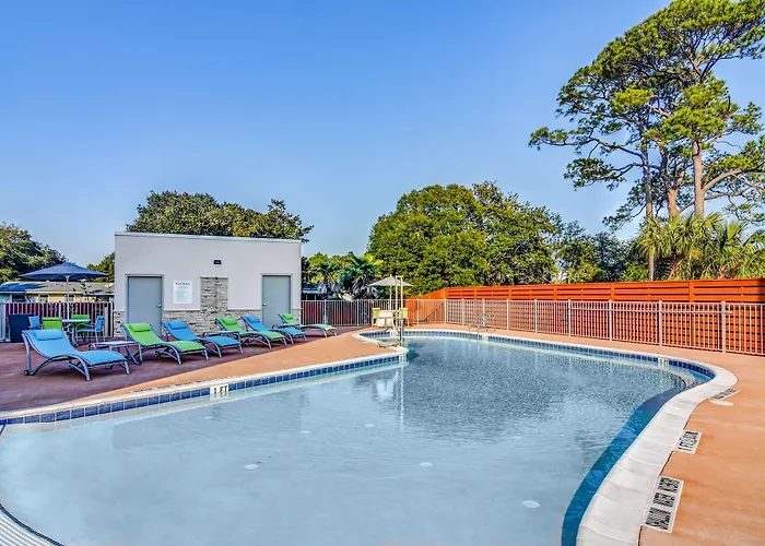 Holiday Inn Express - Fort Walton Beach Central By Ihg