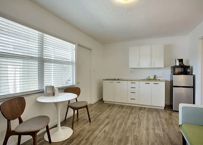 Regency Inn & Suites Sarasota