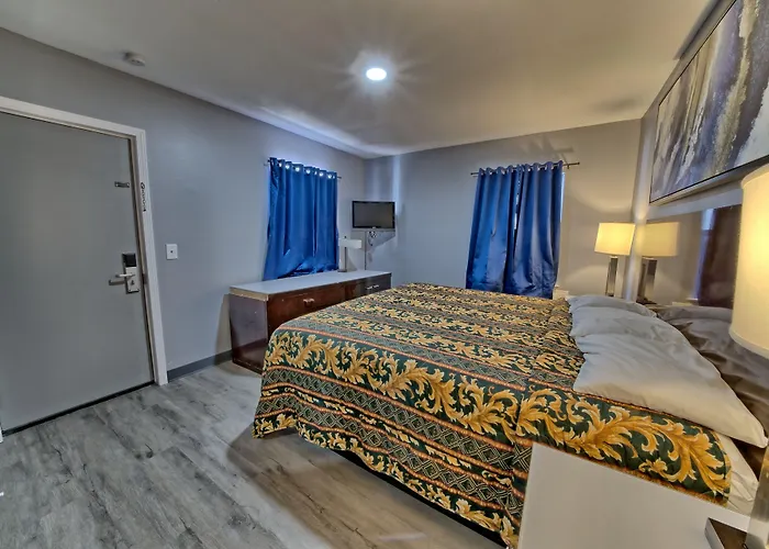 Aqua View Motel