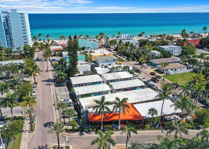 Hollywood Beach Suites And Hotel