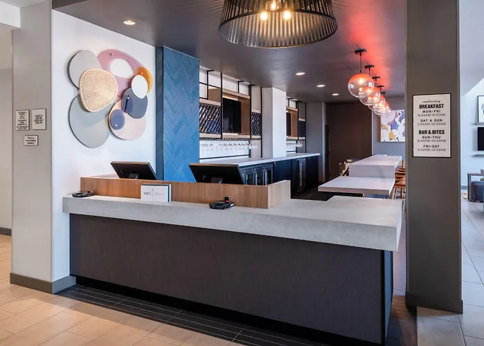 Comfort Suites