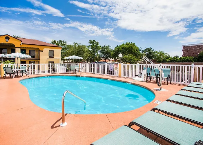 Howard Johnson By Wyndham Panama City