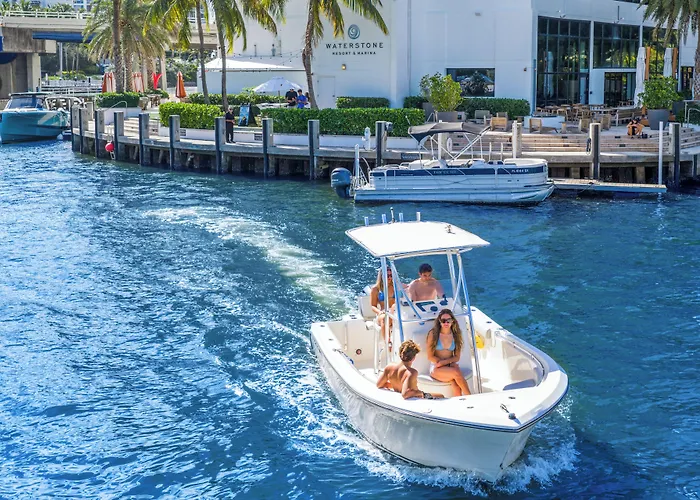 Waterstone Resort & Marina Boca Raton, Curio Collection By Hilton