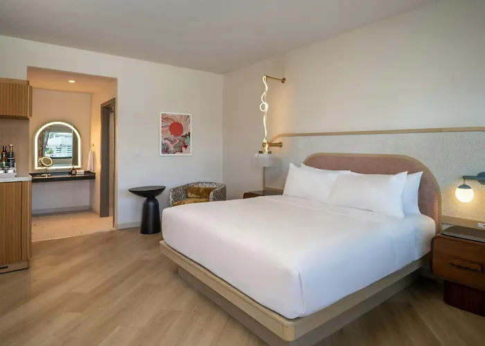 The Luce, St. Pete Beach, A Tribute Portfolio Hotel