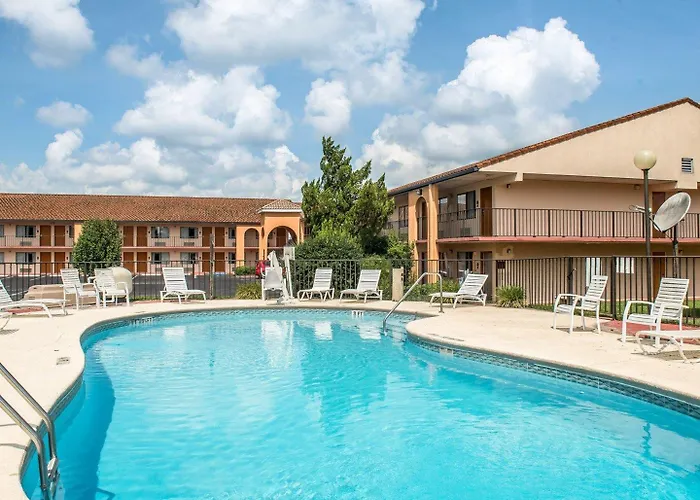 Quality Inn Marianna South