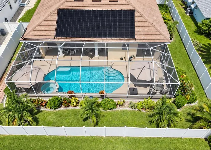 Villa Haze, Private Heated Pool & Spa, South Cape Coral