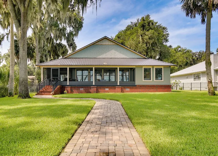 East Palatka Home On St Johns River W/ Boat Dock!