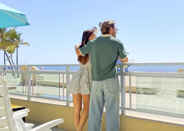 Diane Oceanfront Suites