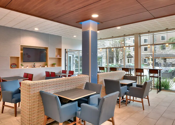 Holiday Inn Express & Suites - Gainesville I-75 By Ihg