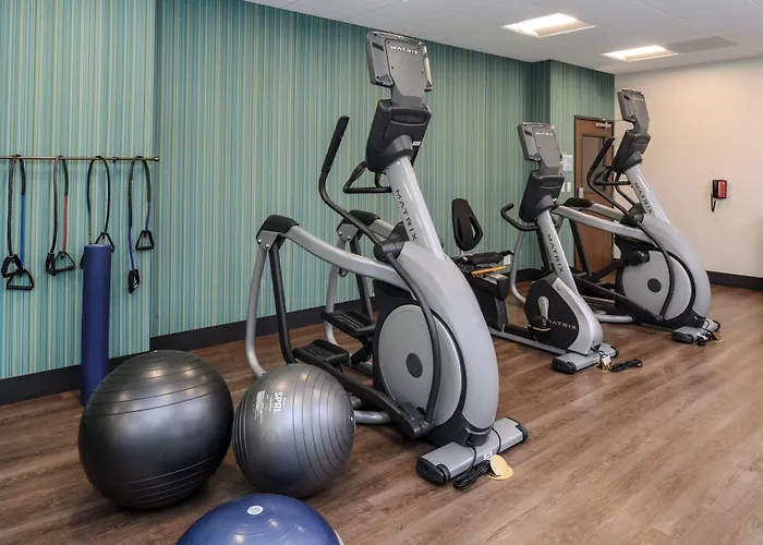 Holiday Inn Express & Suites - St. Petersburg - Madeira Beach By Ihg