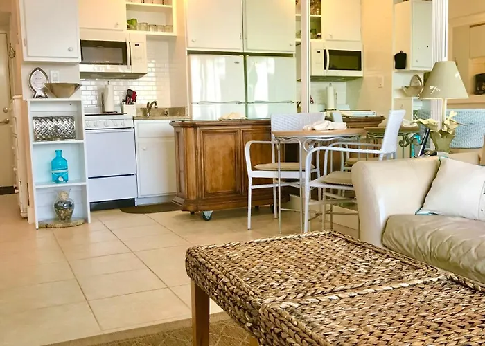 Ocean Breeze - Ocean Front At Symphony Beach Club!