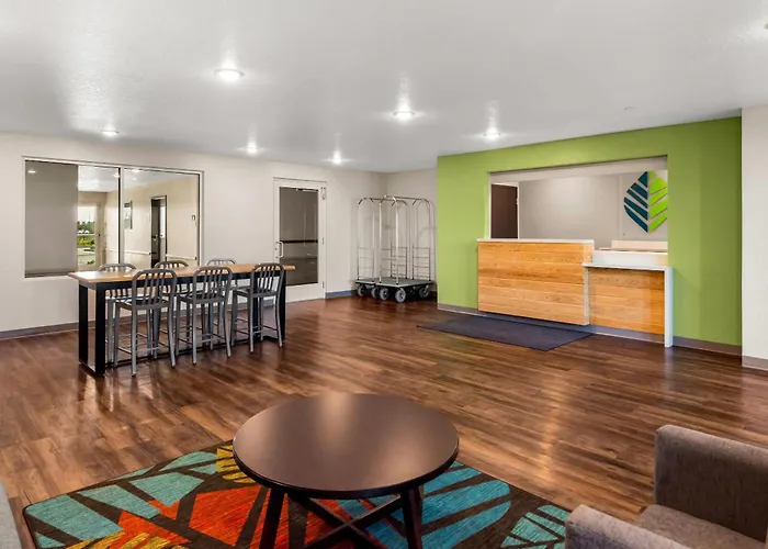 Woodspring Suites Port St Lucie